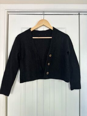 PACAS Women’s Cropped Black Alpaca Cardigan